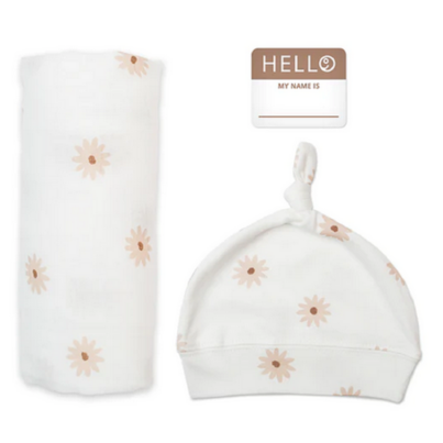 Lulujo Hello World Blanket & Knotted Hat Daisies