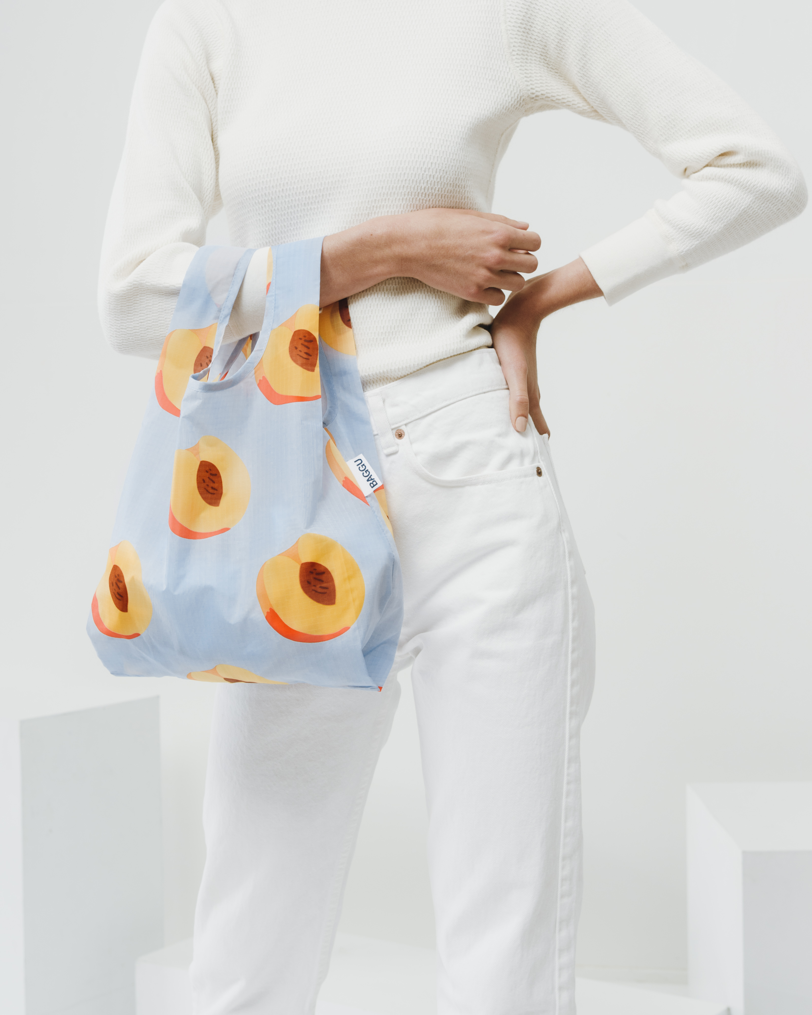 peach baggu